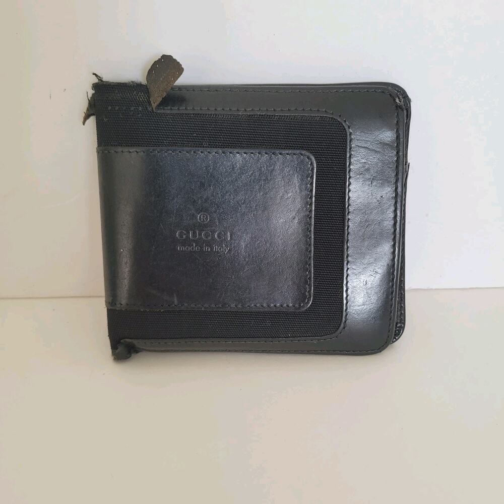 GUCCI Logo Men's Leather Card Bill Wallet Bifold Black Designer Medium Classic
